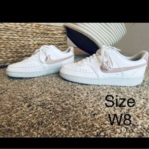 Size 8 Nike